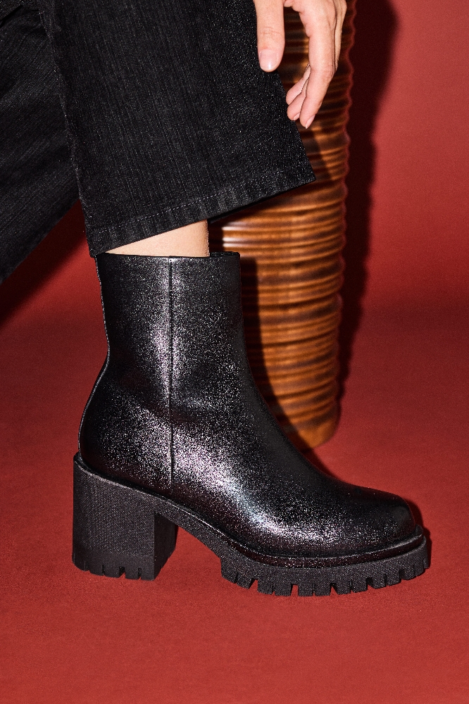 ghete negre de damă cu toc din piele naturală 